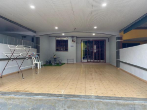 PJM HILL VIEW HOMESTAY